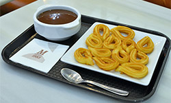 Churros y porras con chocolate en Madrid.